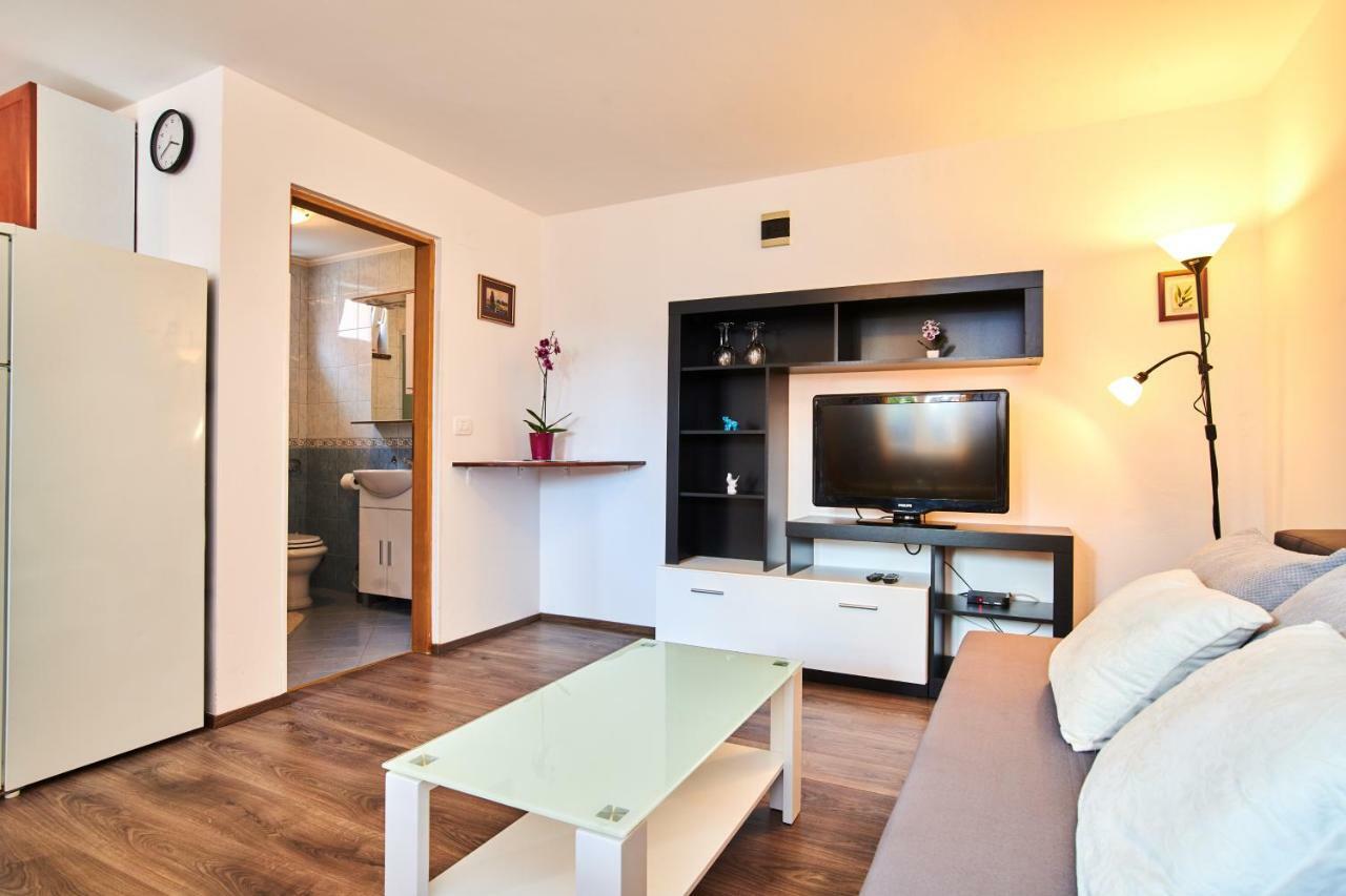 Apartmán App Sverko Vilanija Exteriér fotografie